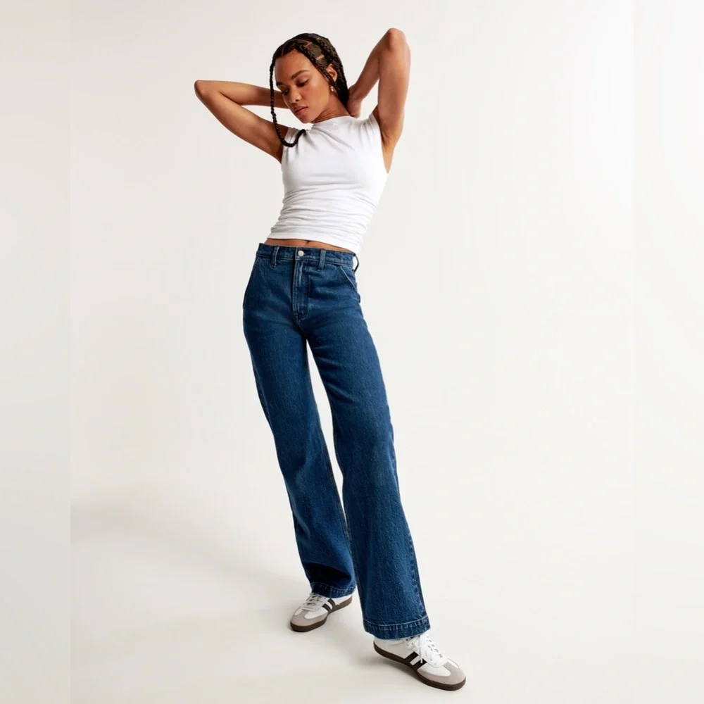 NWT ABERCROMBIE & FITCH mid rise 90s Relaxed JEANS - Picture 2 of 12